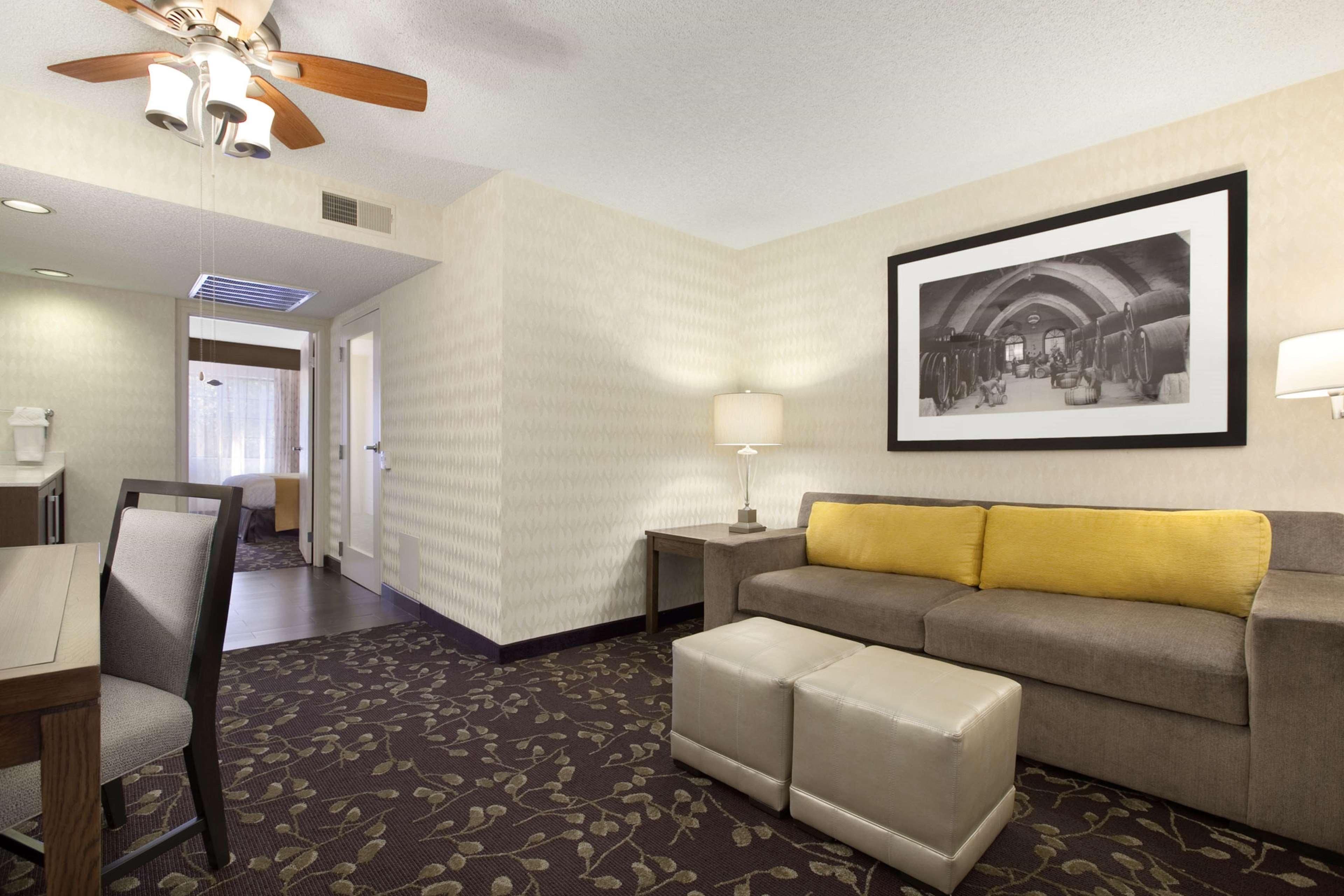 Embassy Suites By Hilton Napa Valley Kültér fotó