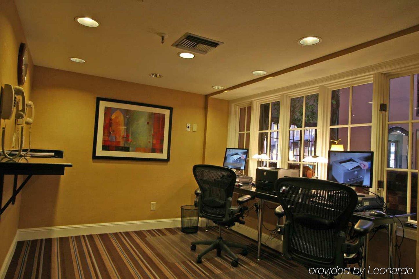 Embassy Suites By Hilton Napa Valley Létesítmények fotó